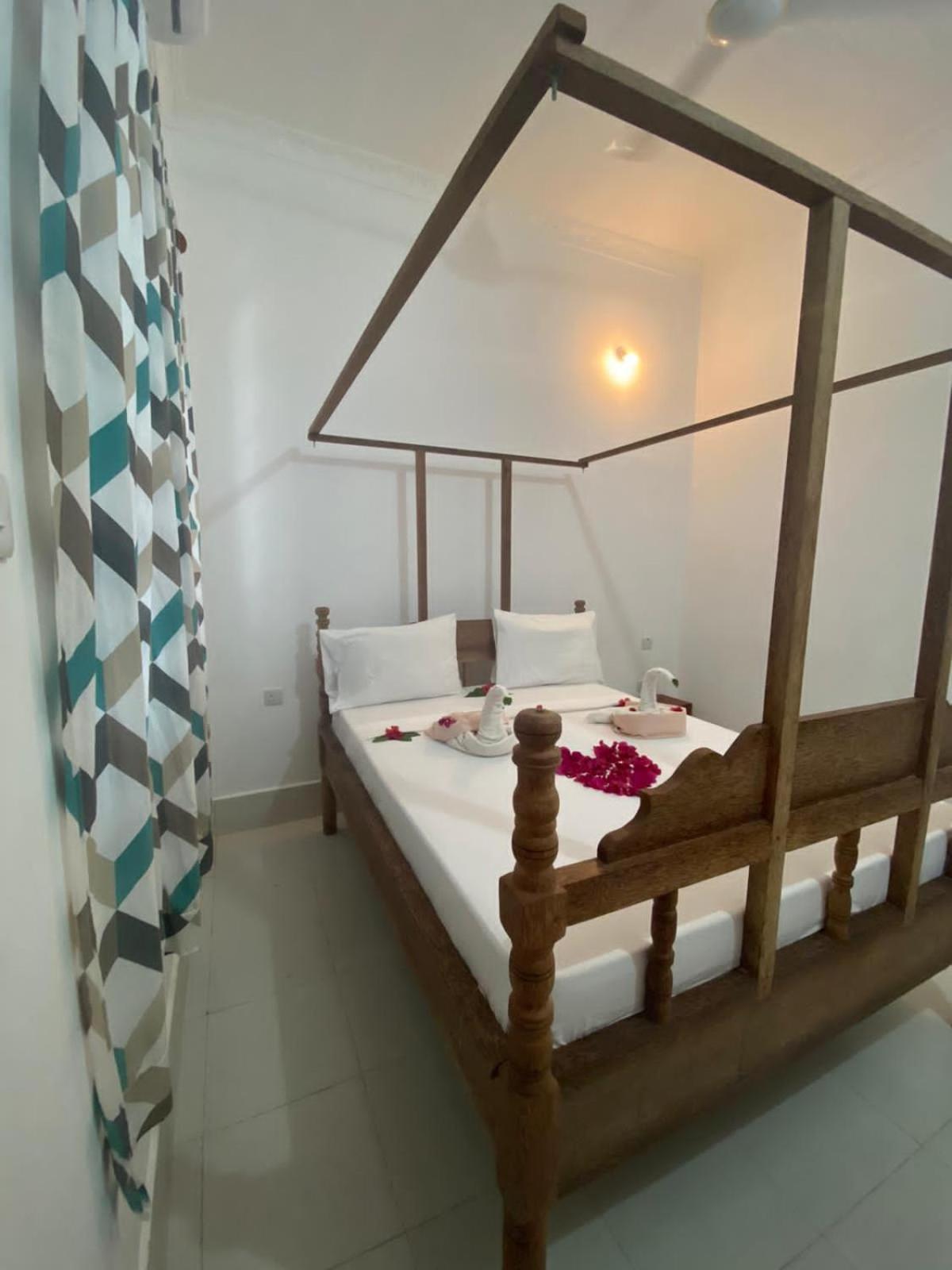 Ndiro Beach House Kendwa Habitación foto